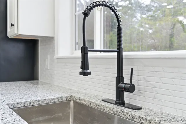 $289,900 | 7103 Poplar Drive, Charlestown, IN 47111