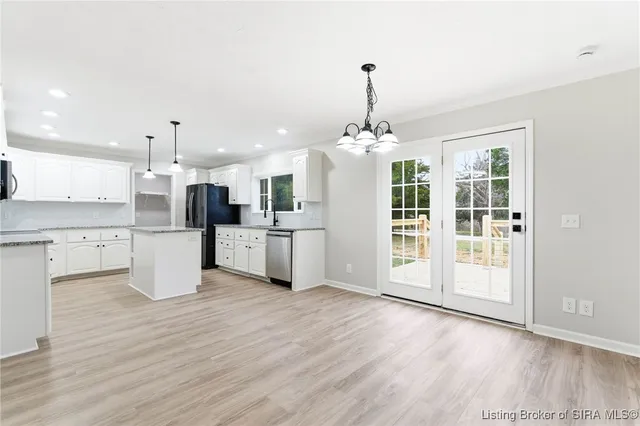 $289,900 | 7103 Poplar Drive, Charlestown, IN 47111