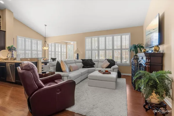 $629,900 | 4071 Chesapeake Lane, Naperville, IL 60564