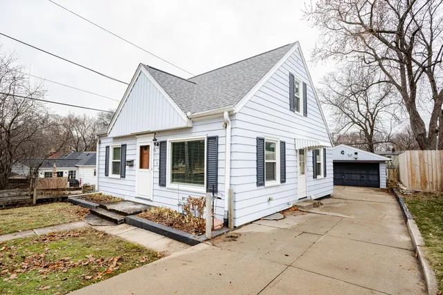 $285,000 | 9144 West Park Hill Avenue, Milwaukee, WI 53226