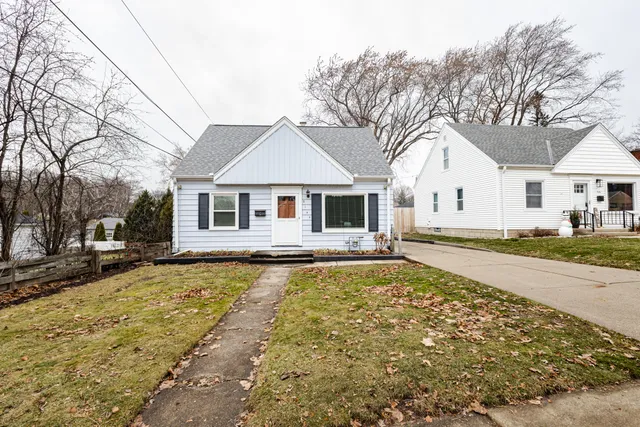 $285,000 | 9144 West Park Hill Avenue, Milwaukee, WI 53226