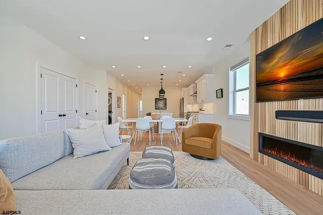 $950,000 | 3 North Victoria Avenue, Unit B, Ventnor City, NJ 08406