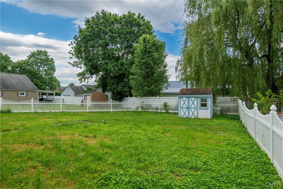 401 Van Dyke Road Utica, NY 13502 - Photo 29 of 50