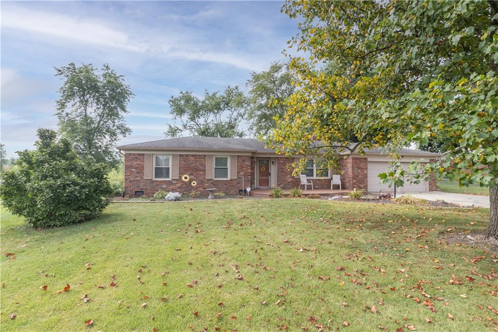 97 Weber Road Greenfield, IN 46140 - Photo 3 of 38 Gallery Image 3