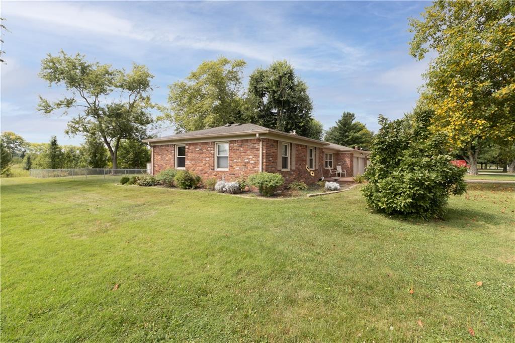 97 Weber Road Greenfield, IN 46140 - Photo 5 of 38 Gallery Image 5