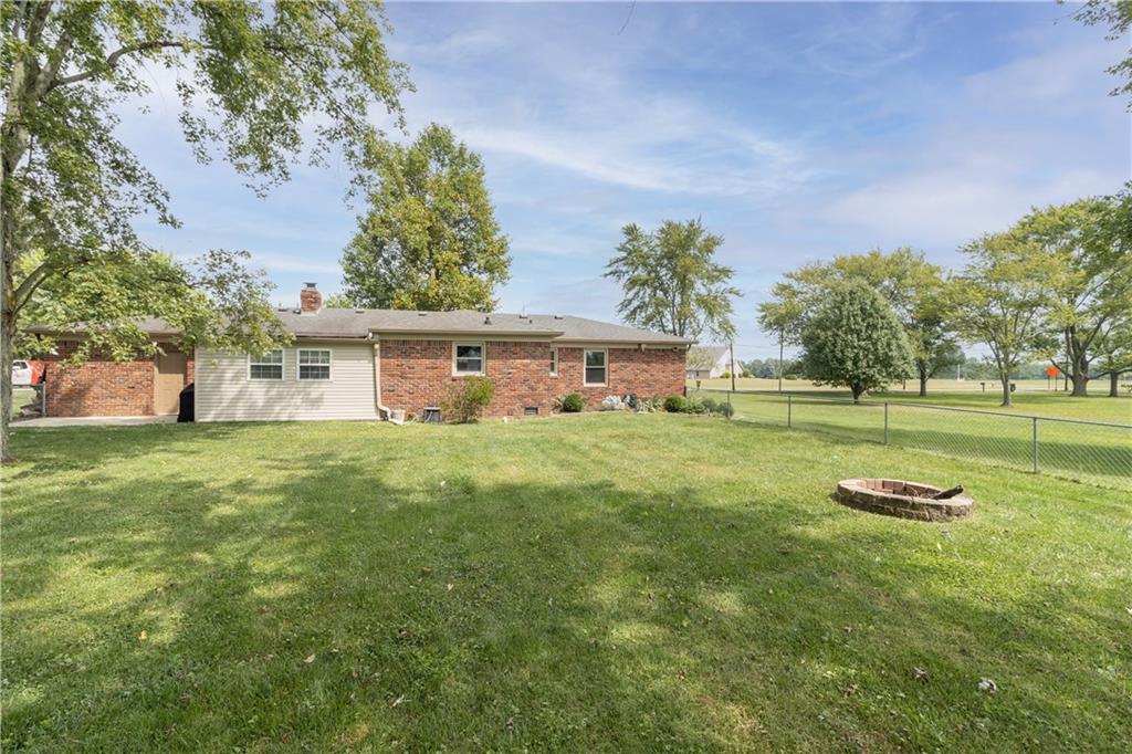 97 Weber Road Greenfield, IN 46140 - Photo 8 of 38 Gallery Image 8
