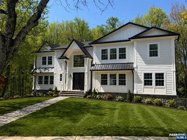 $1,889,000 | 81 Eastbrook Drive, River Edge, NJ 07661