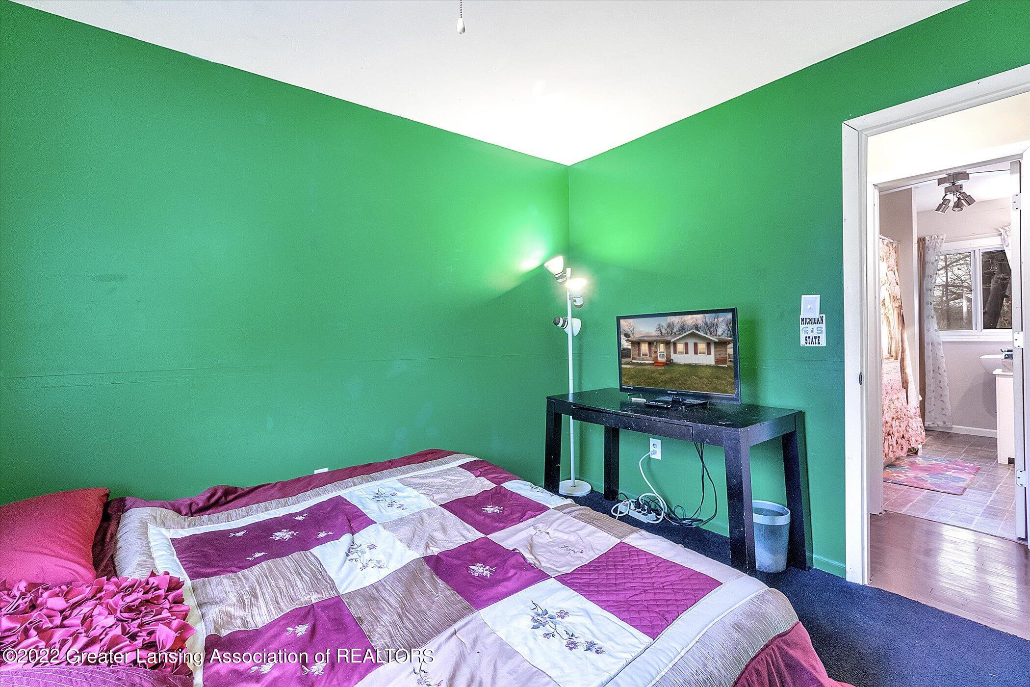 3100 Sunderland Road Lansing, MI 48911 - Photo 16 of 34 16-3100-Sunderland-Rd-WindowStill-Real-E