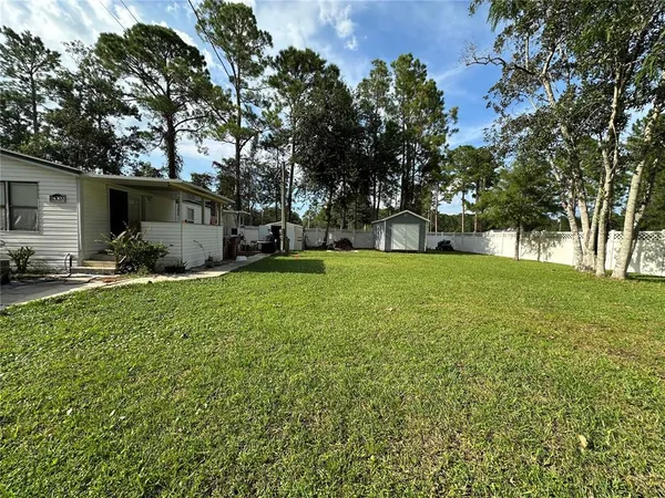 $199,500 | 24302 Maxwell Street, Astor, FL 32102
