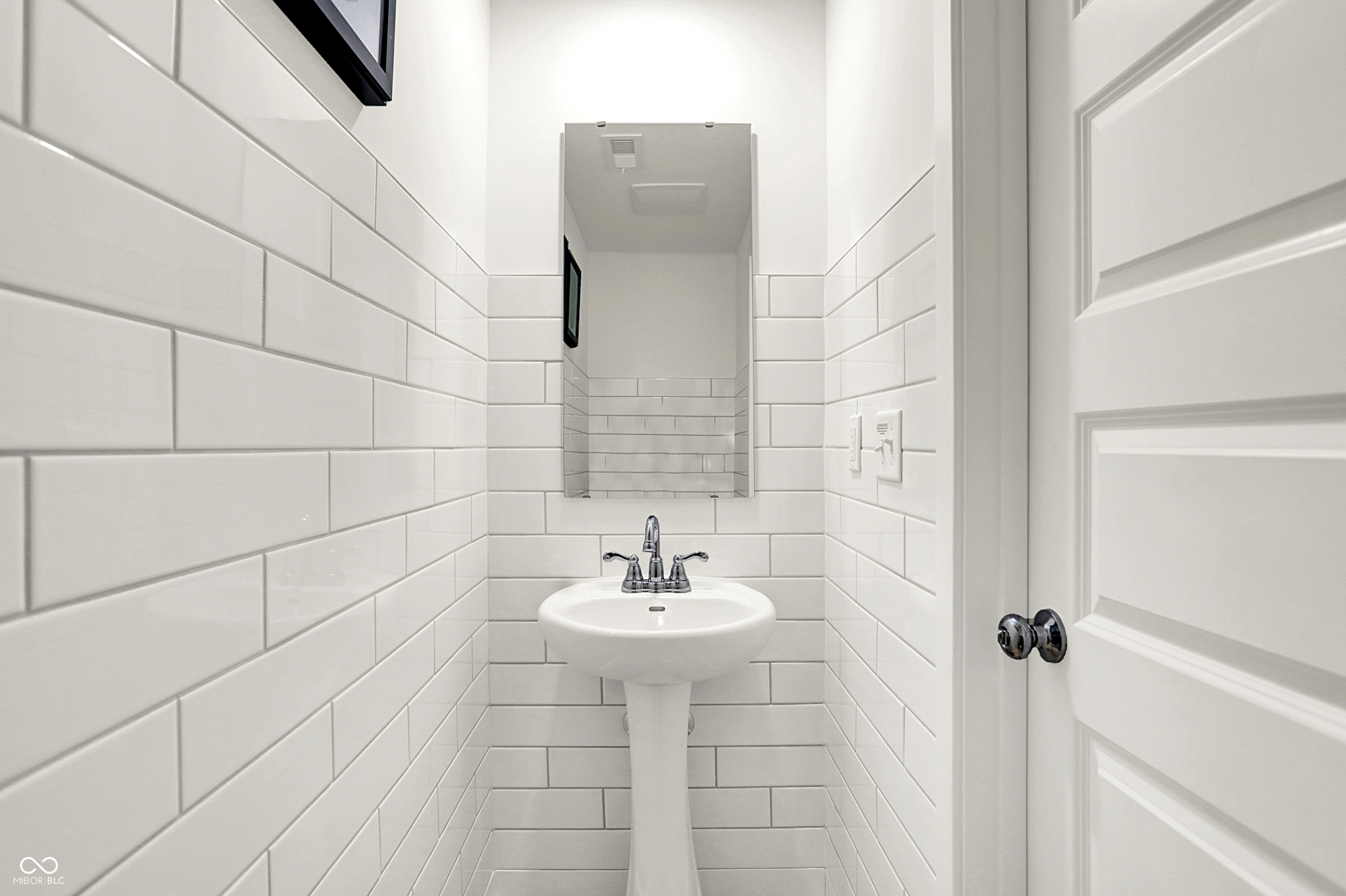 15139 Farrington Road Fishers, IN 46037 - Photo 14 of 29