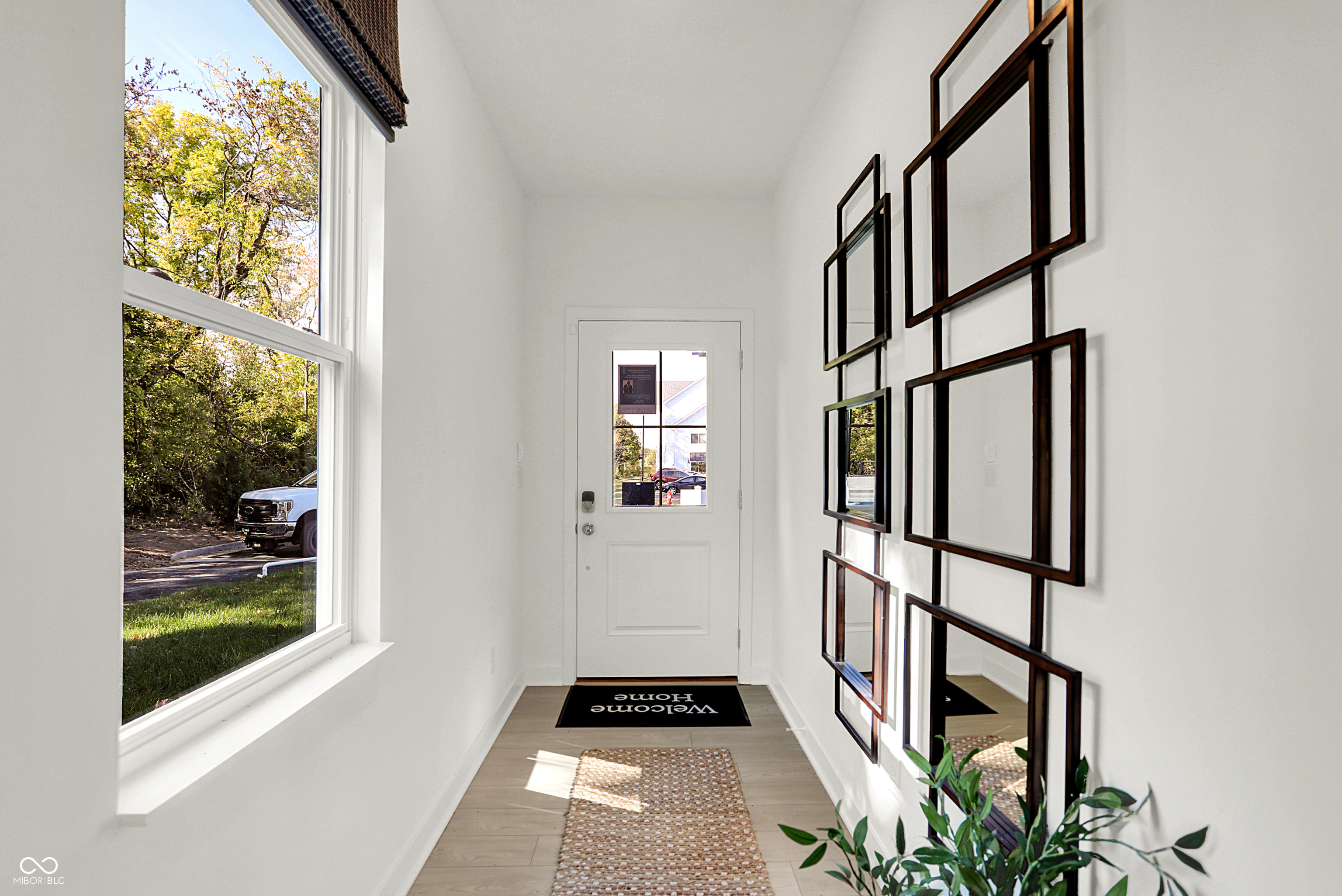 15139 Farrington Road Fishers, IN 46037 - Photo 4 of 29