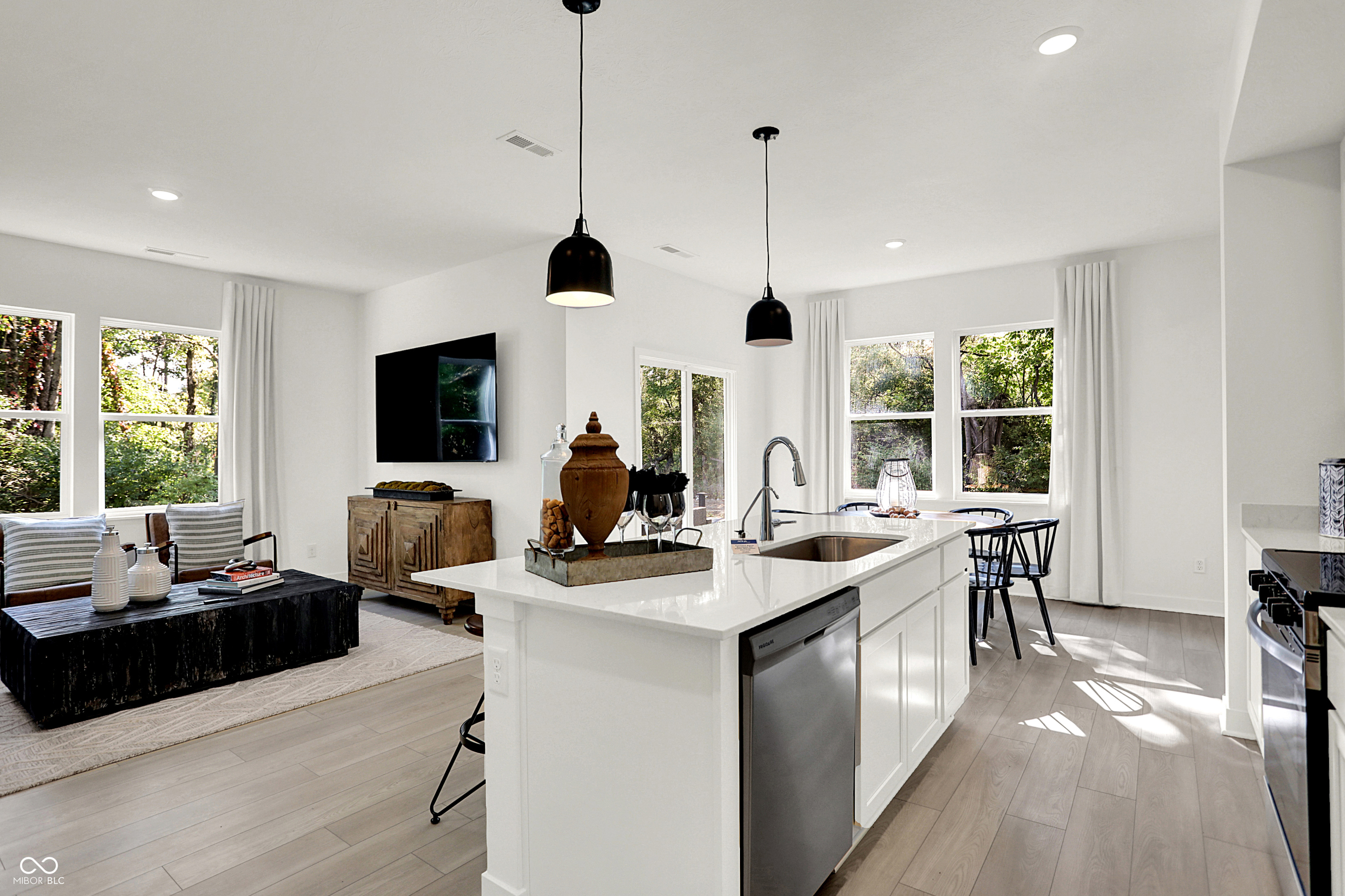 15139 Farrington Road Fishers, IN 46037 - Photo 9 of 29