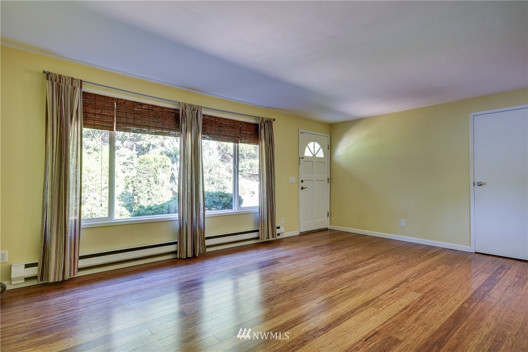 2327 North Reservation Road Oak Harbor, WA 98277 - Photo 3 of 25 Gallery Image 3