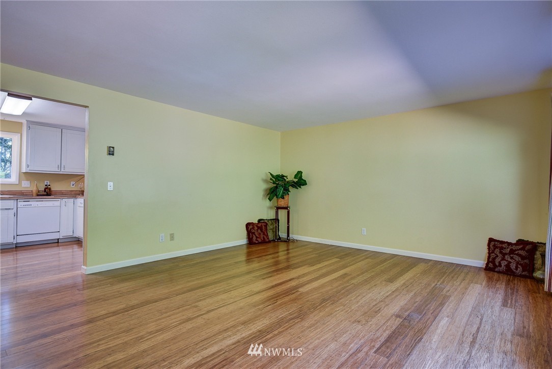 2327 North Reservation Road Oak Harbor, WA 98277 - Photo 5 of 25 Gallery Image 5
