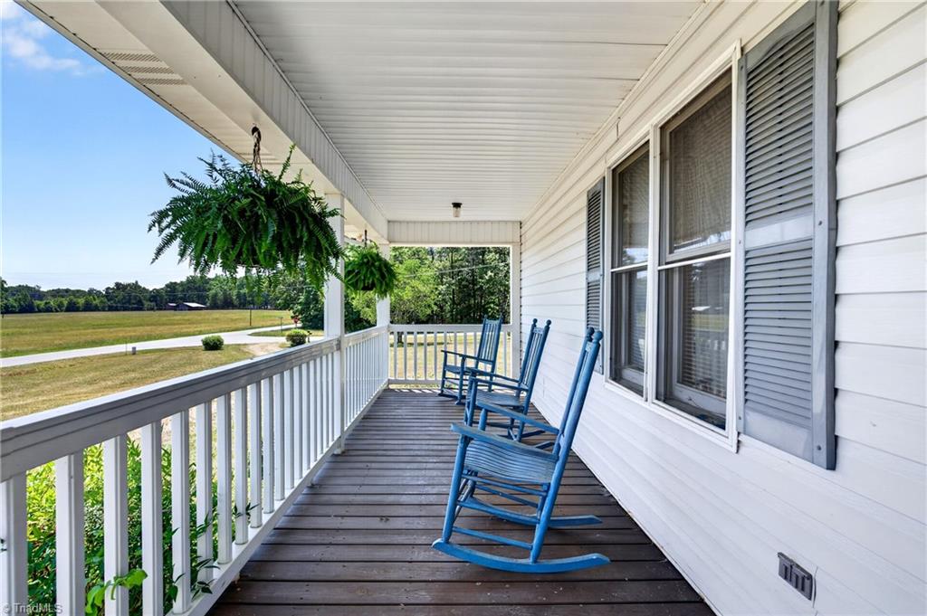 482 Bethany Road Reidsville, NC 27320 - Photo 4 of 49