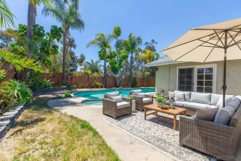 $1,549,000 | 10325 Avenida Magnifica, San Diego, CA 92131