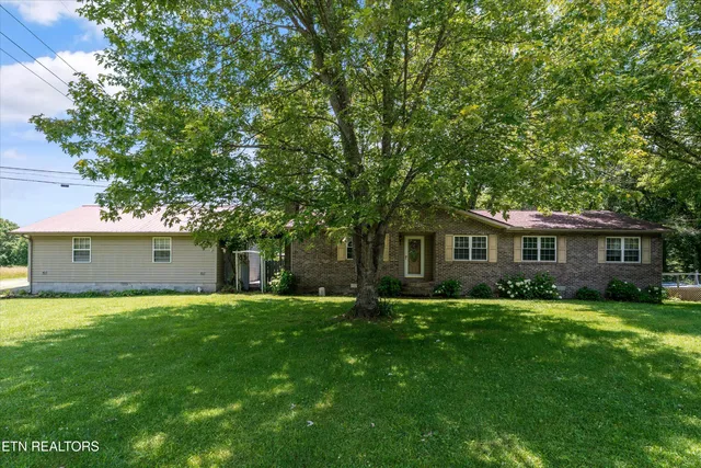 $390,000 | 9438 Morgan County Highway, Sunbright, TN 37872