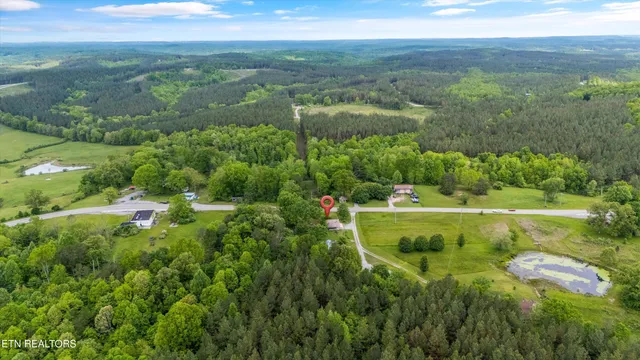 $390,000 | 9438 Morgan County Highway, Sunbright, TN 37872