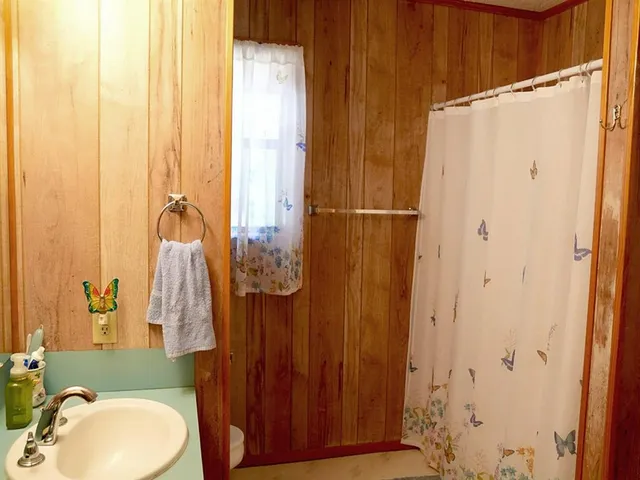 $305,000 | 237 County Road 2937, Hughes Springs, TX 75656