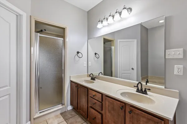 $314,900 | 95 Strawberry Field Cove, Oakland, TN 38060