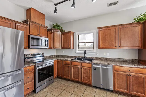 $314,900 | 95 Strawberry Field Cove, Oakland, TN 38060