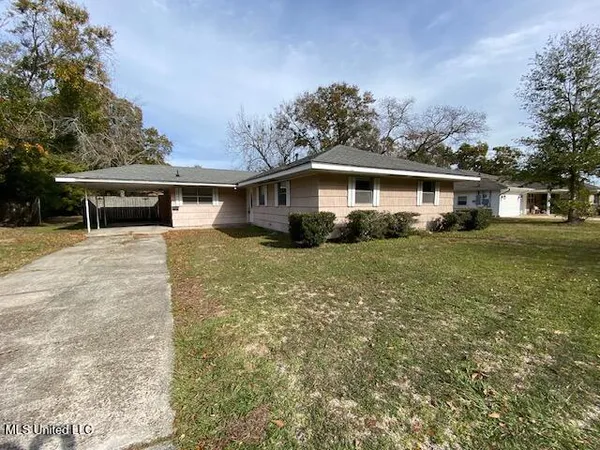 $1,400 | 2805 Ingalls Avenue, Pascagoula, MS 39567