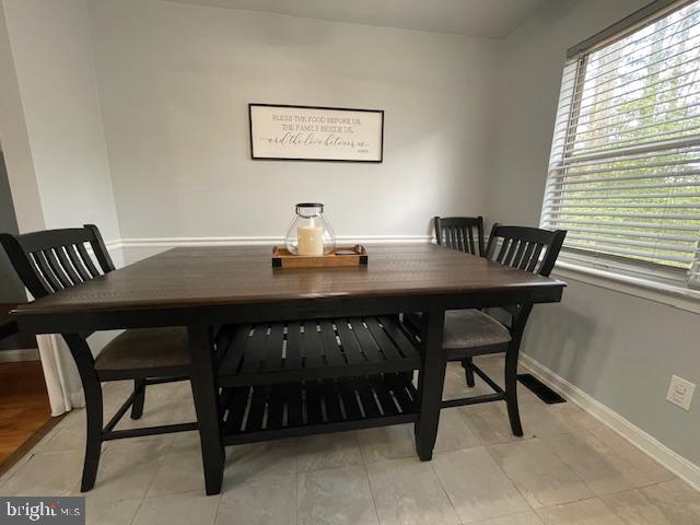 11968 Pine Trail Lusby, MD 20657 - Photo 7 of 24 Spacious dining area