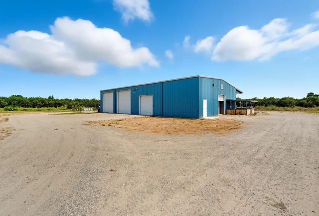 $950,000 | 880 Root Road, Modesto, CA 95357