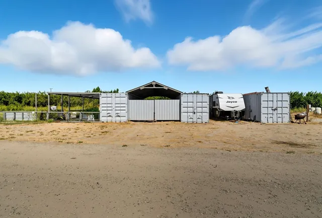 $950,000 | 880 Root Road, Modesto, CA 95357