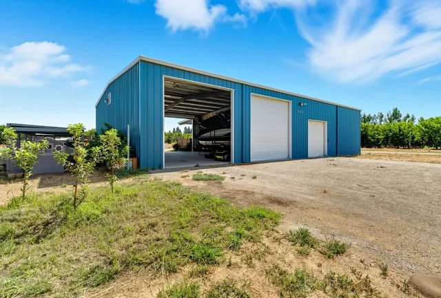 $950,000 | 880 Root Road, Modesto, CA 95357