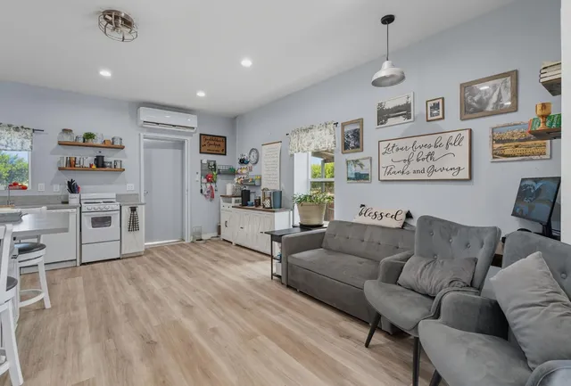 $950,000 | 880 Root Road, Modesto, CA 95357