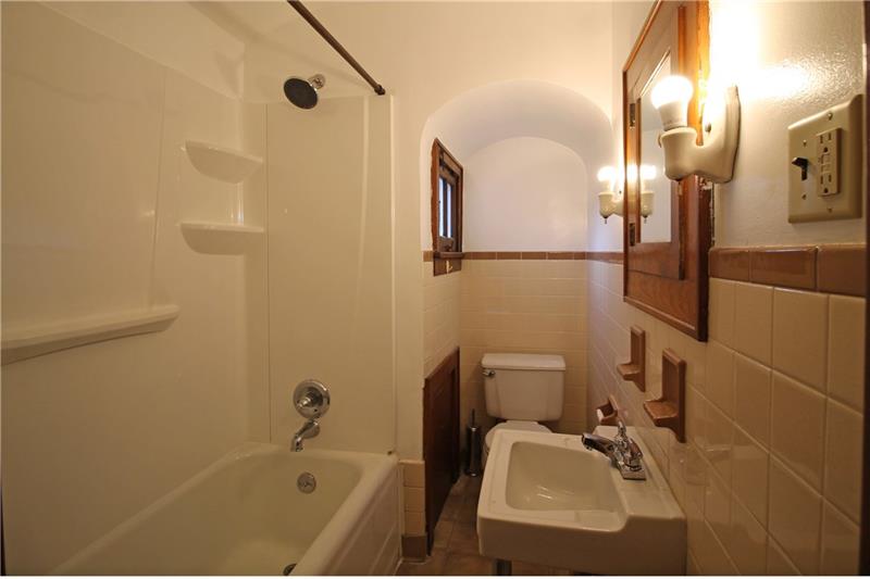345 Brush Creek Road Irwin, PA 15642 - Photo 13 of 25 Gallery Image 13