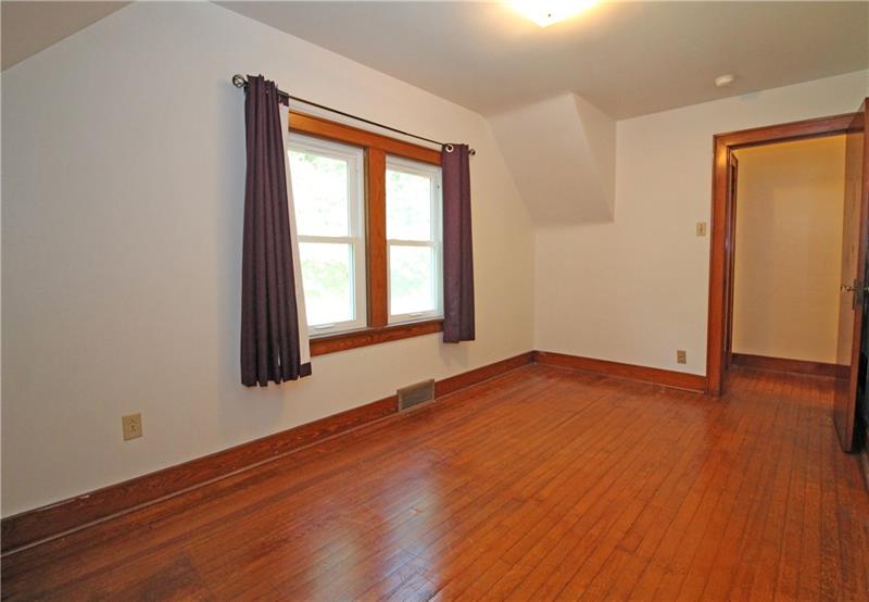 345 Brush Creek Road Irwin, PA 15642 - Photo 15 of 25 Gallery Image 15