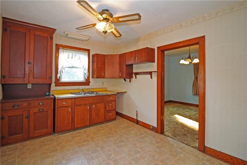 345 Brush Creek Road Irwin, PA 15642 - Photo 9 of 25 Gallery Image 9
