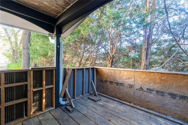 $210,000 | 6500 Metcalf Avenue, Mission, KS 66202