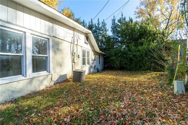 $210,000 | 6500 Metcalf Avenue, Mission, KS 66202