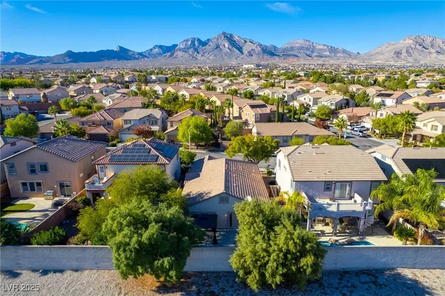 $2,800 | 504 Lacabana Beach Drive, Las Vegas, NV 89138