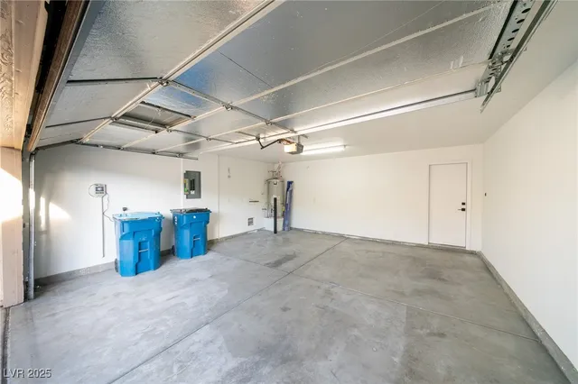 $2,800 | 504 Lacabana Beach Drive, Las Vegas, NV 89138