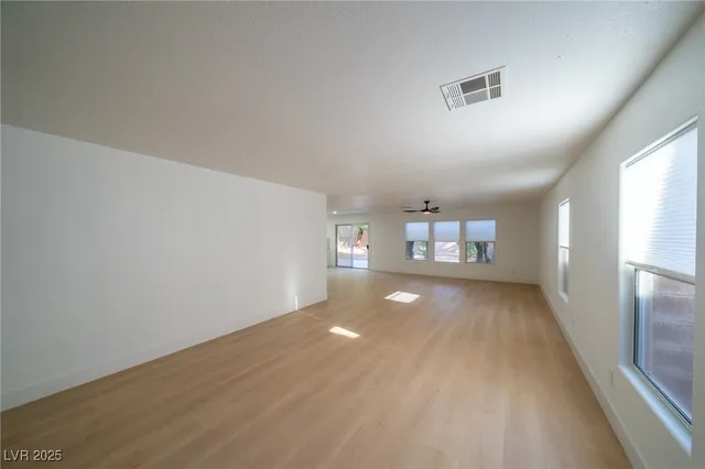 $2,800 | 504 Lacabana Beach Drive, Las Vegas, NV 89138