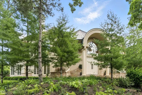 $2,349,000 | 260 Beech Street, Highland Park, IL 60035