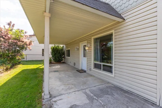 $369,000 | 11302 East Broadway Avenue, Spokane Valley, WA 99206