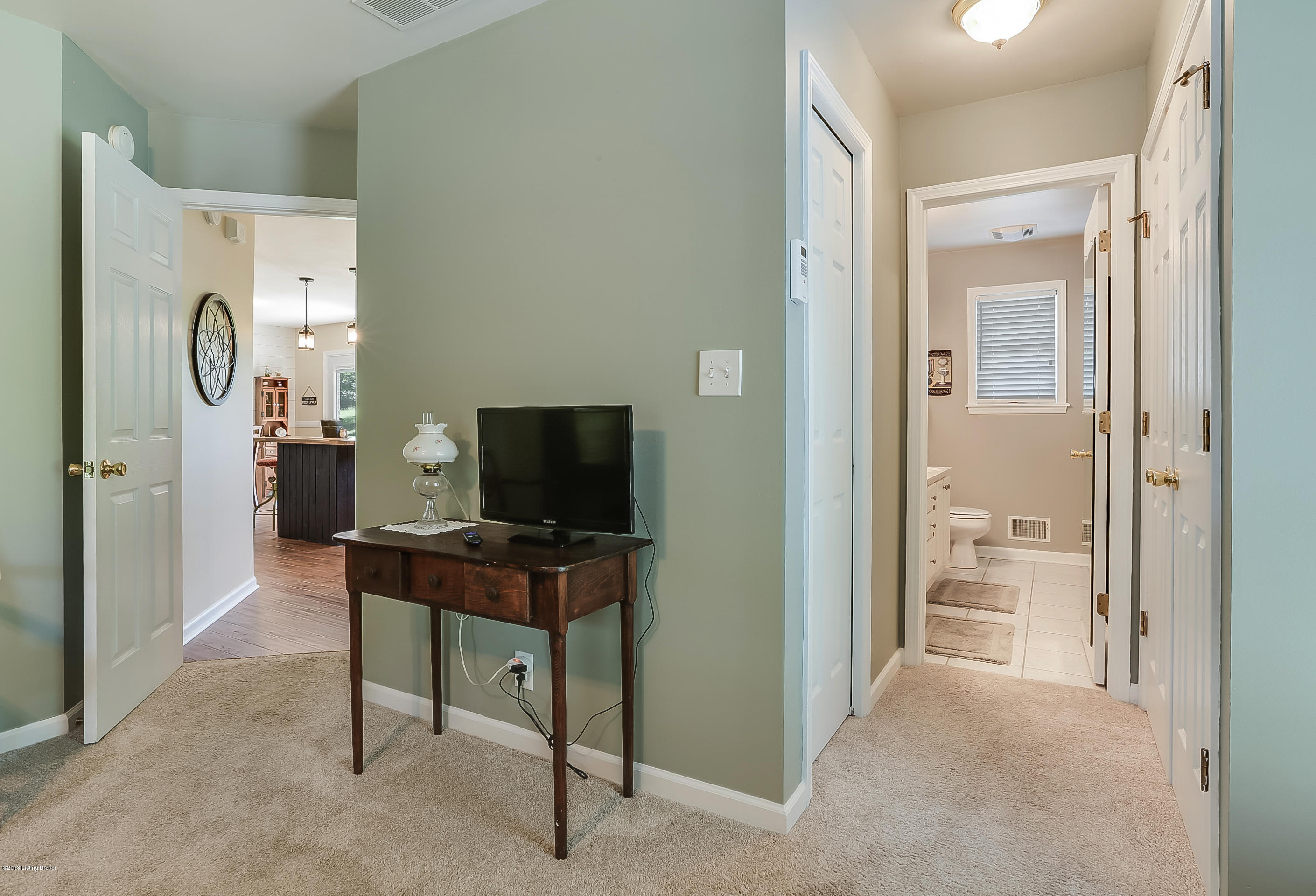 472 Travis Road Taylorsville, KY 40071 - Photo 15 of 36 Master Suite
