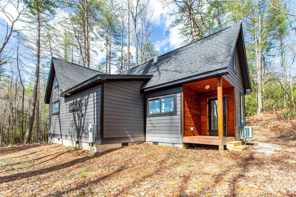 $399,000 | 261 Maga Lane, Brevard, NC 28712