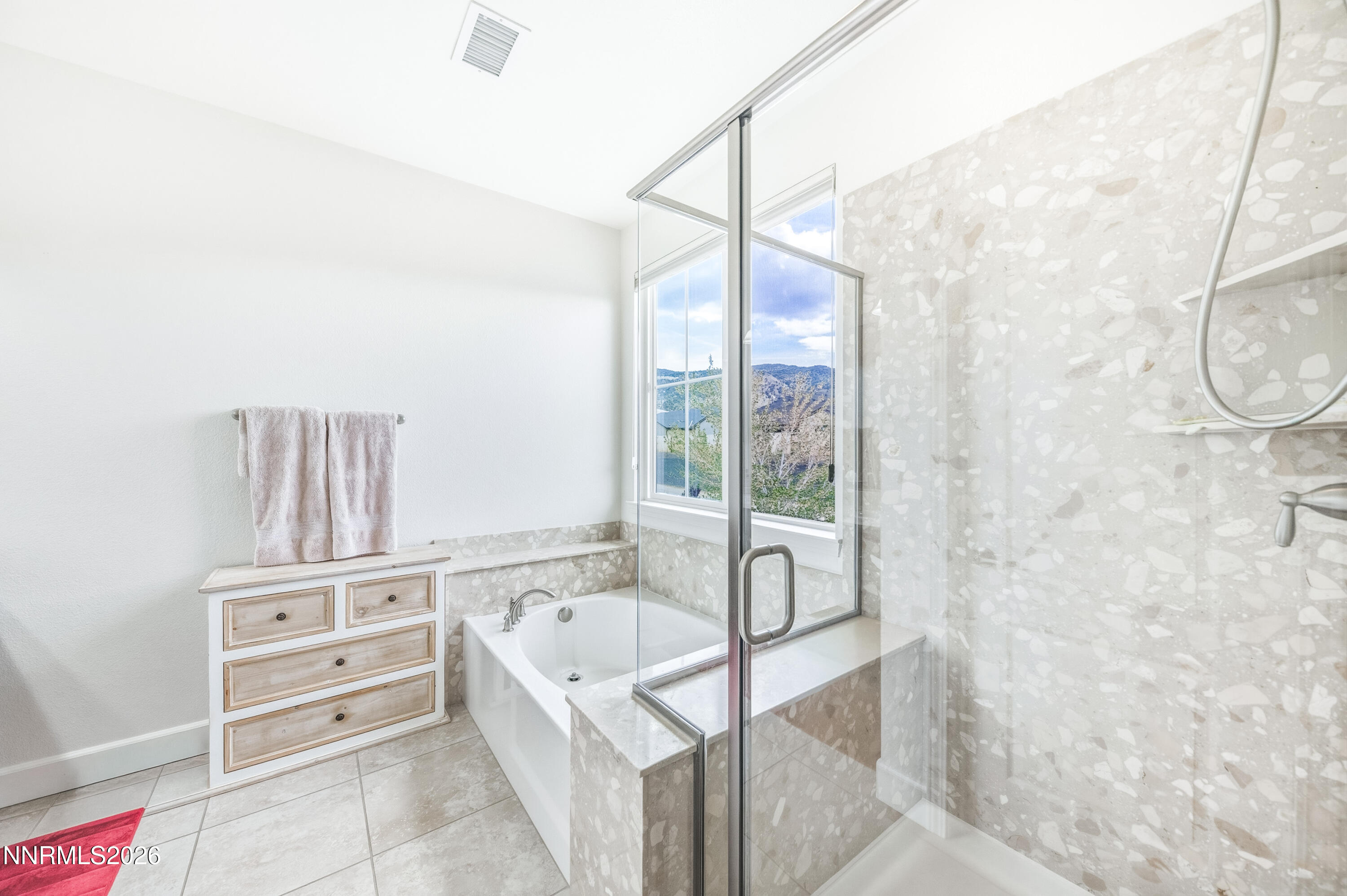 2084 Whitecliff Drive Reno, NV 89521 - Photo 14 of 25 WCN-1022