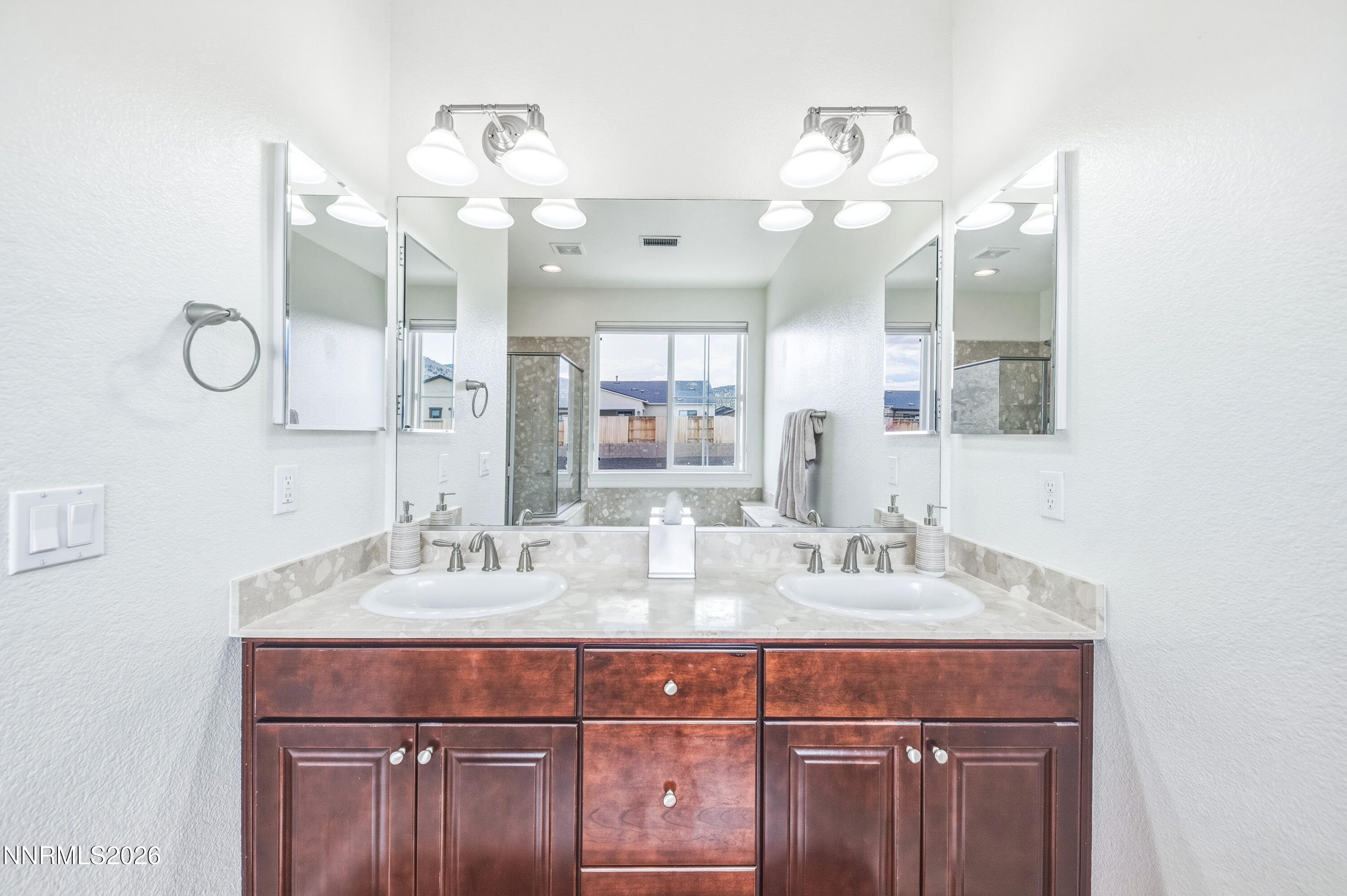 2084 Whitecliff Drive Reno, NV 89521 - Photo 15 of 25 WCN-1023