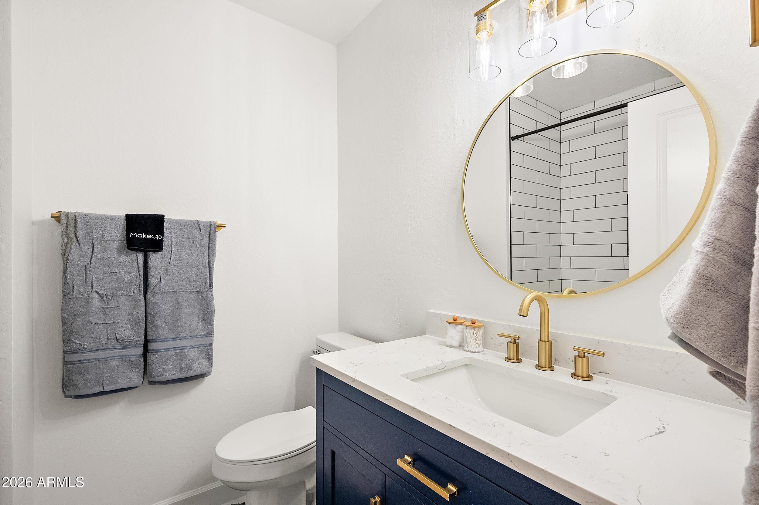 3911 North 13th Way Phoenix, AZ 85014 - Photo 14 of 34 12_lr-11