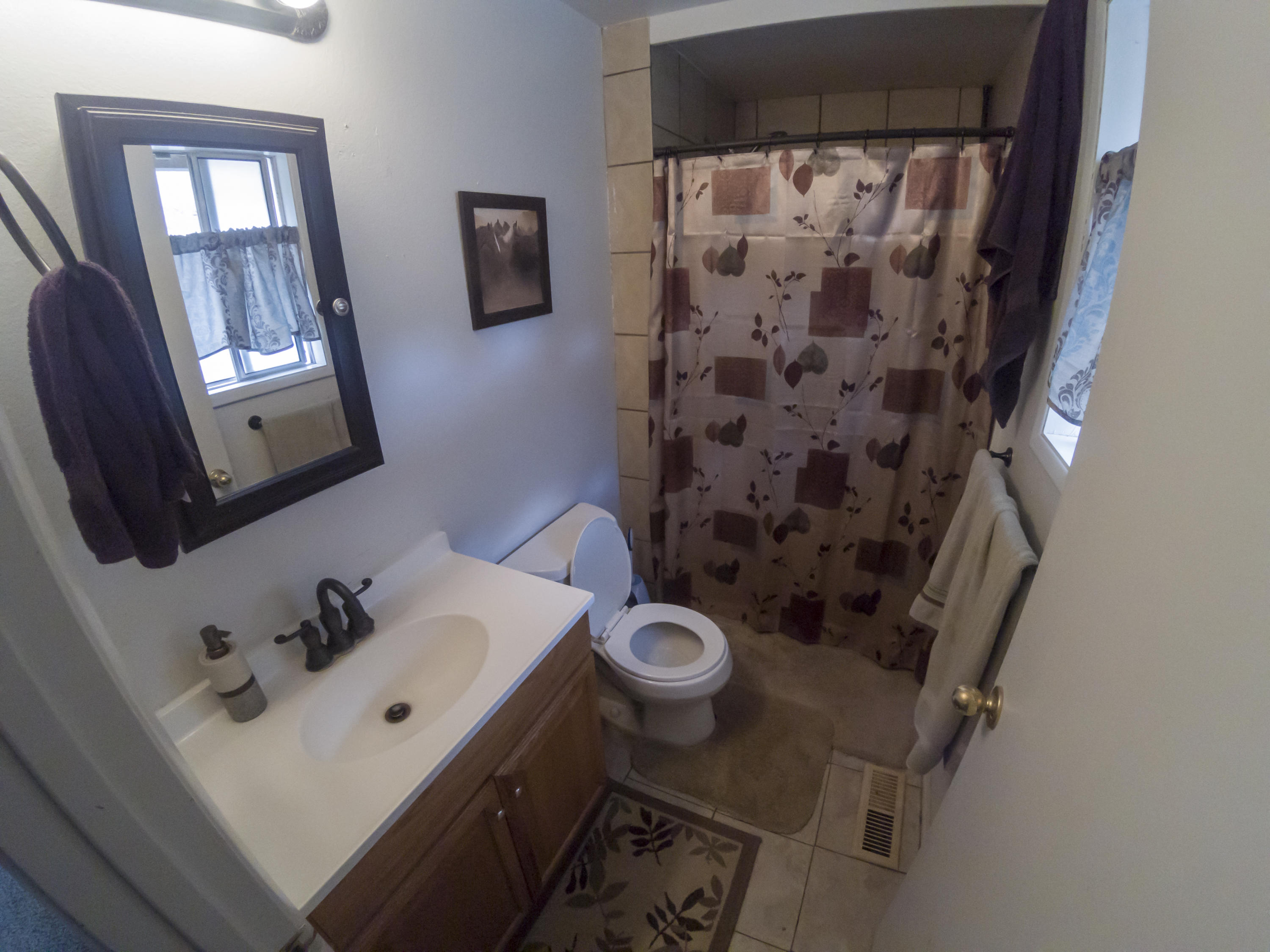 4606 Tioga Way Central Point, OR 97502 - Photo 18 of 29 GOPR3567