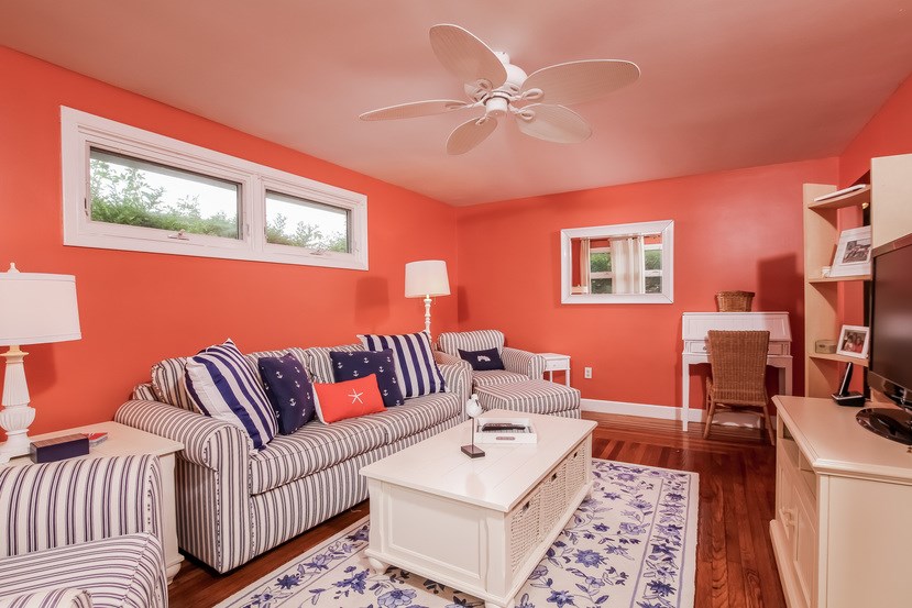 33 Sylvan Road Narragansett, RI 02882 - Photo 12 of 40
