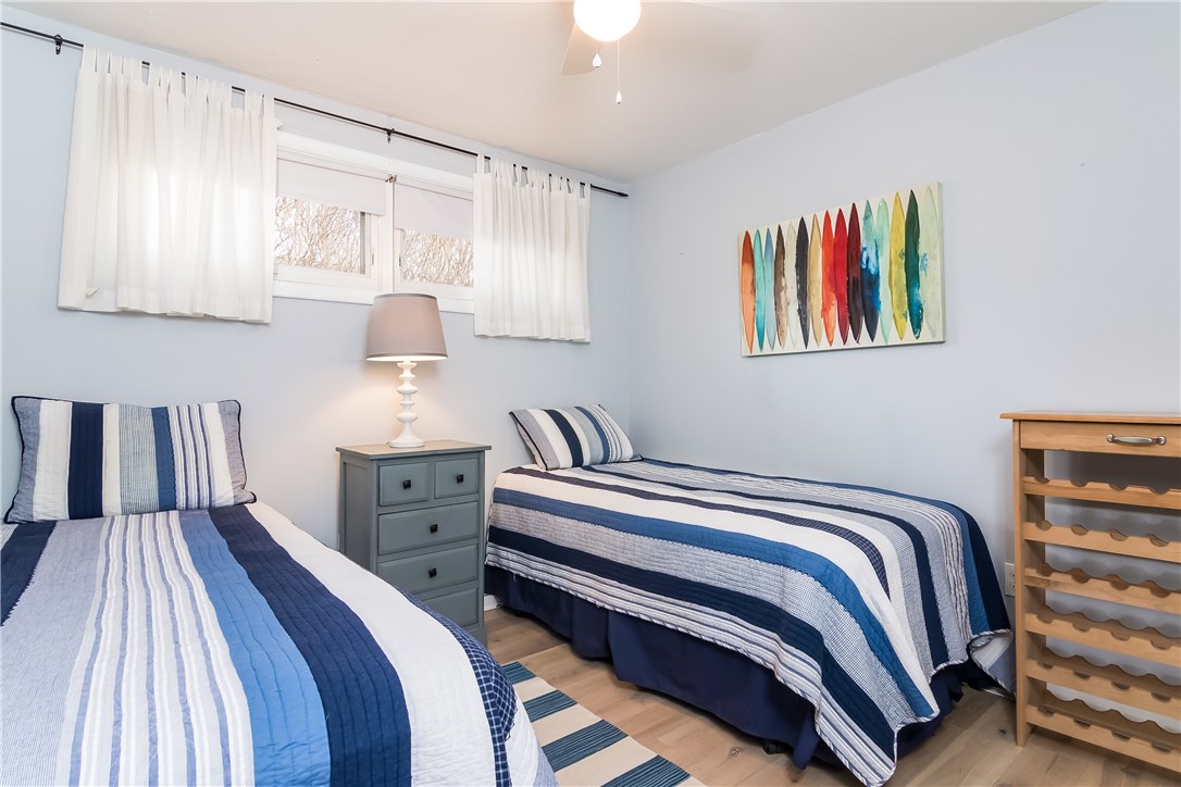 33 Sylvan Road Narragansett, RI 02882 - Photo 16 of 40