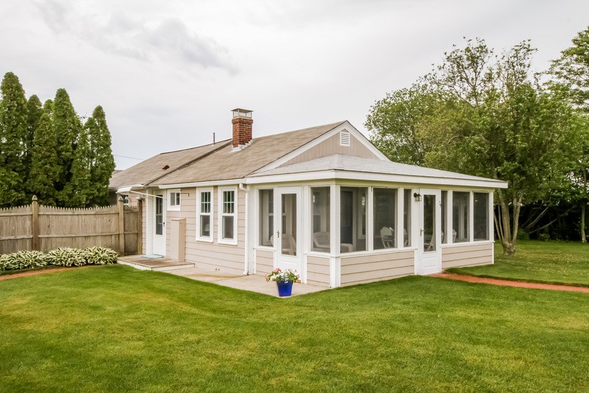 33 Sylvan Road Narragansett, RI 02882 - Photo 25 of 40